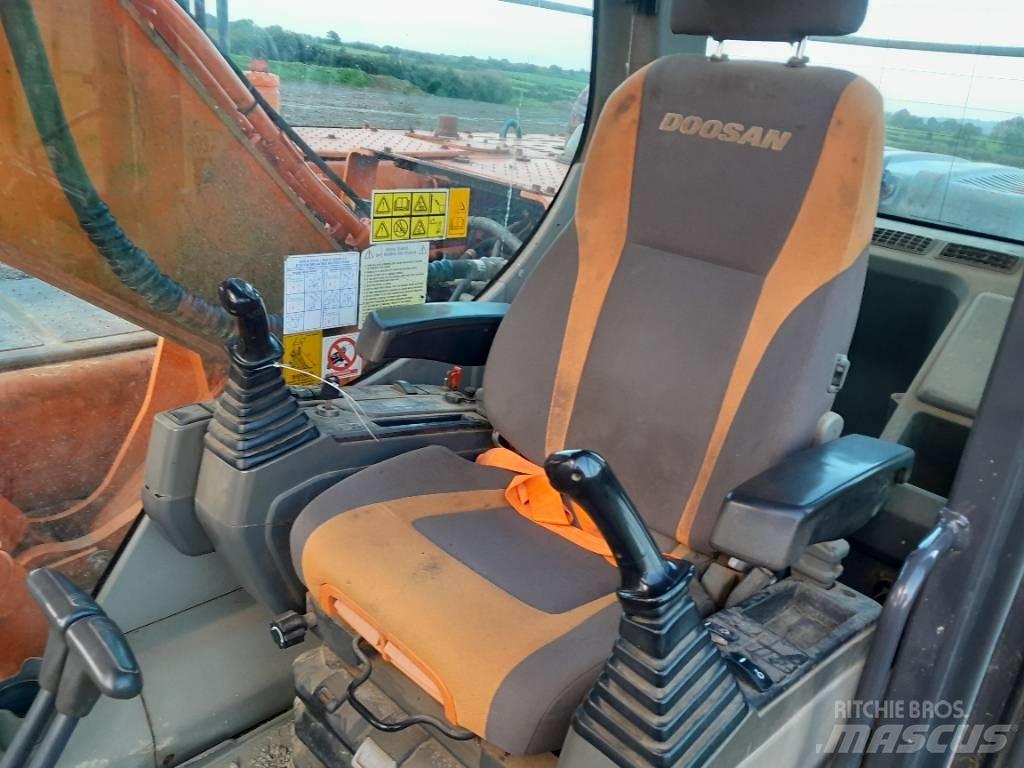 Doosan DX 225 Koparki gąsienicowe