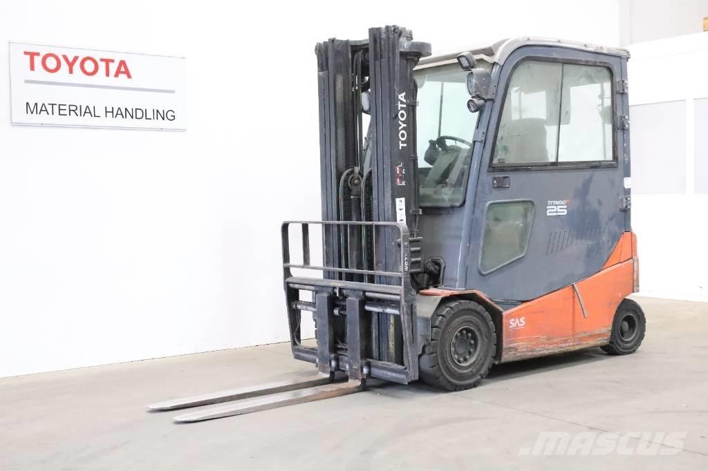 Toyota 8 FBMT 25 Wózki elektryczne