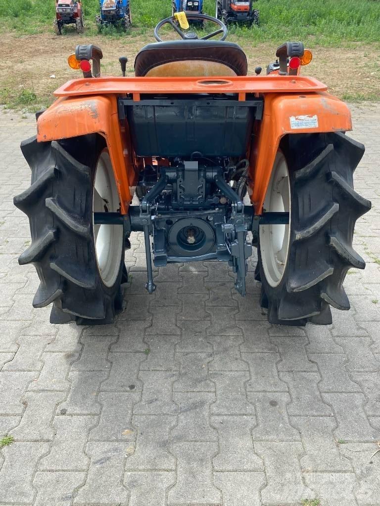 Kubota B1702-M Mikrociągniki