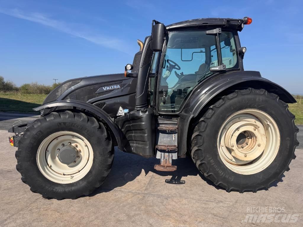 Valtra T 174 Ciągniki rolnicze