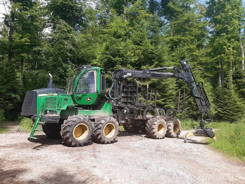 John Deere 1110G Forwardery