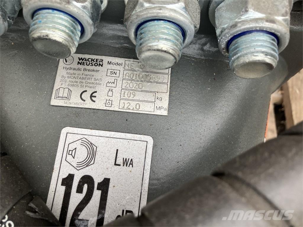 Montabert NE8 Młoty hydrauliczne