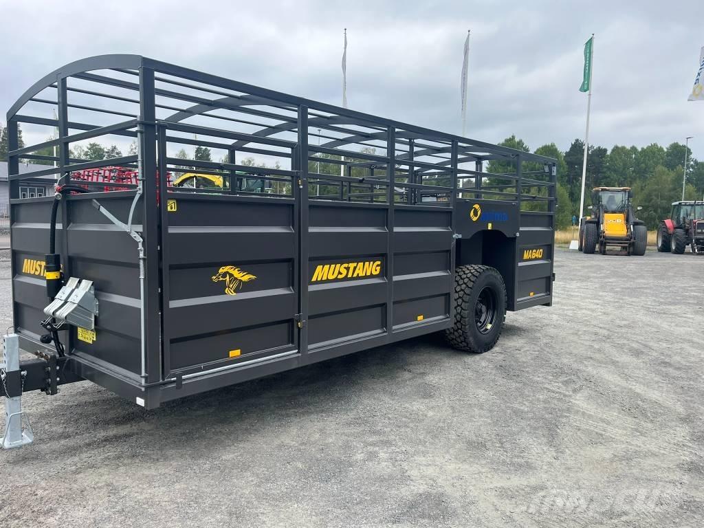 Mustang M 640 Inne przyczepy