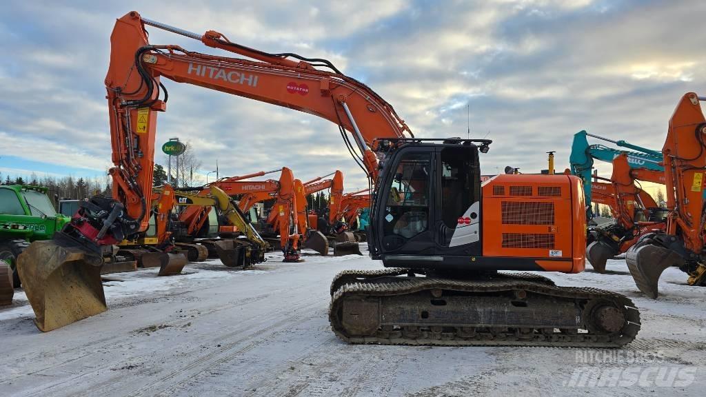Hitachi ZX225USRLC-6 Koparki gąsienicowe