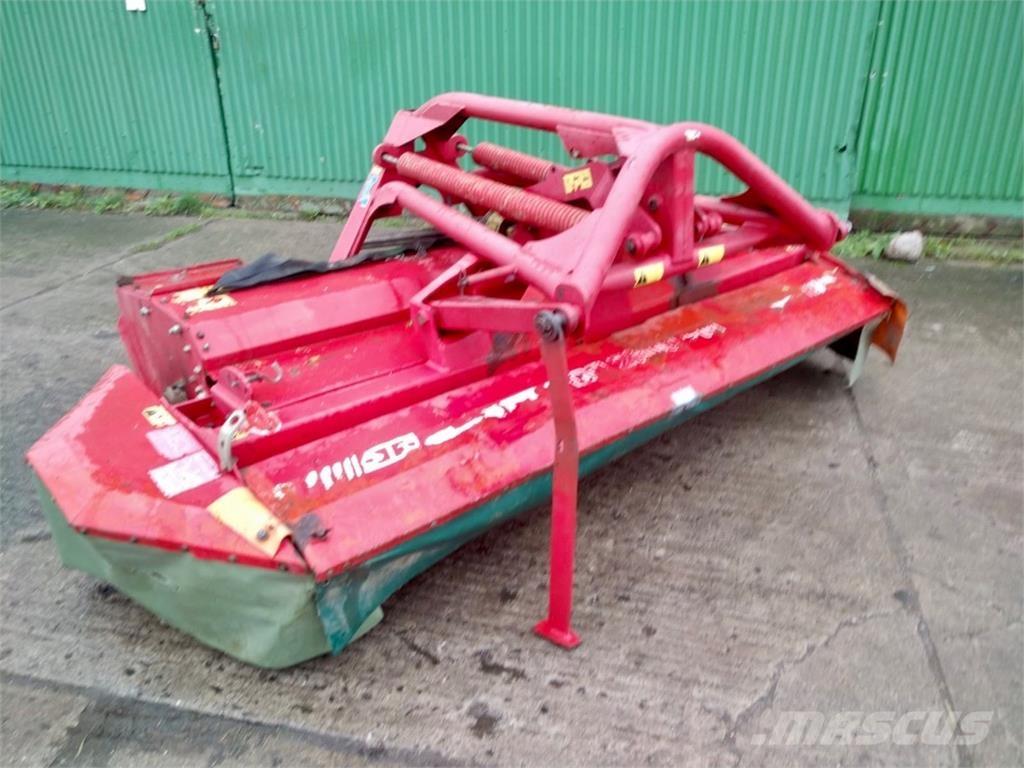 JF 2800 Kosiarki ze wstępną obróbka paszy