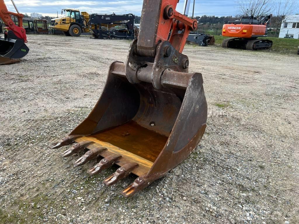 Hitachi ZX210LC Koparki gąsienicowe