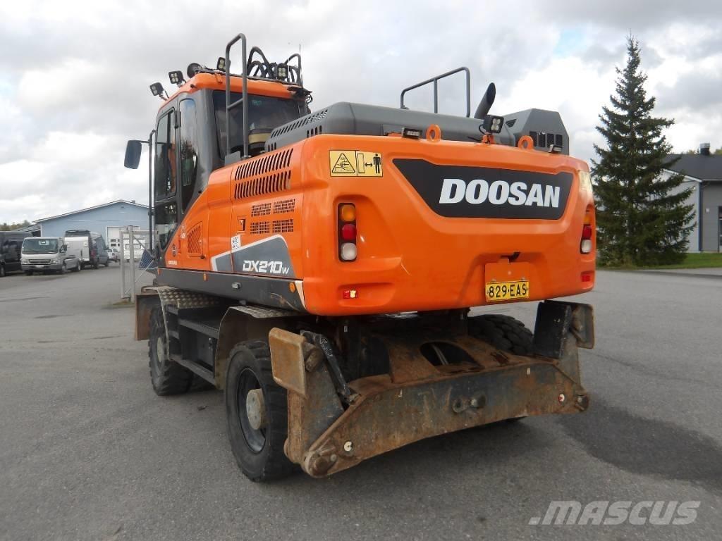 Doosan DX 210 WE Koparki kołowe