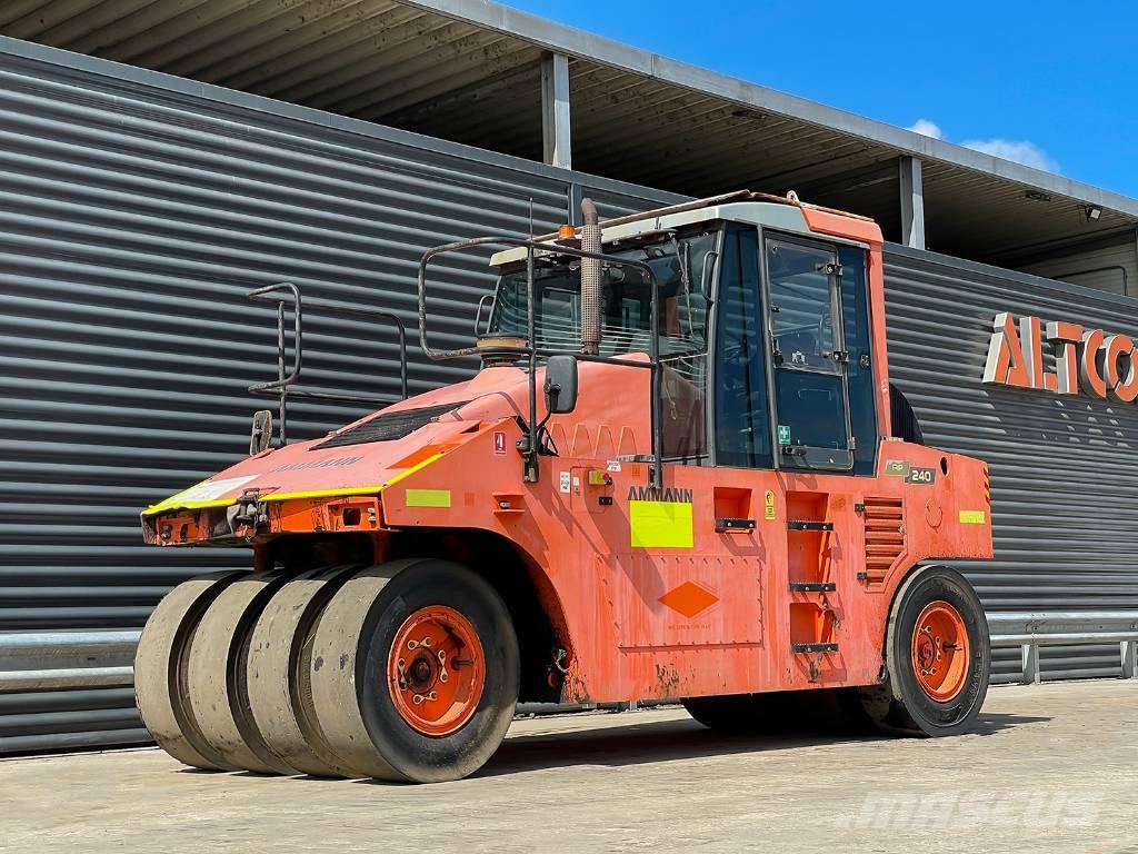 Ammann AP 240 Walce ogumione