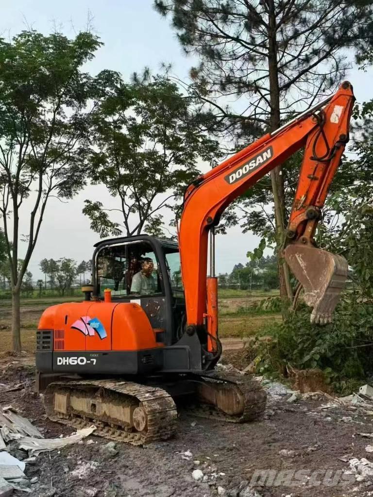 Doosan DH 60 Minikoparki