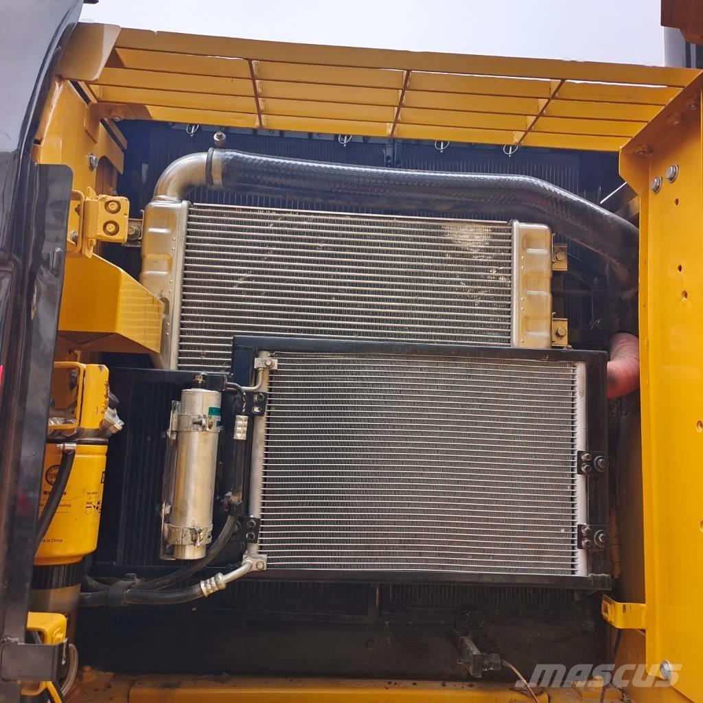 CAT 320 D Koparki gąsienicowe