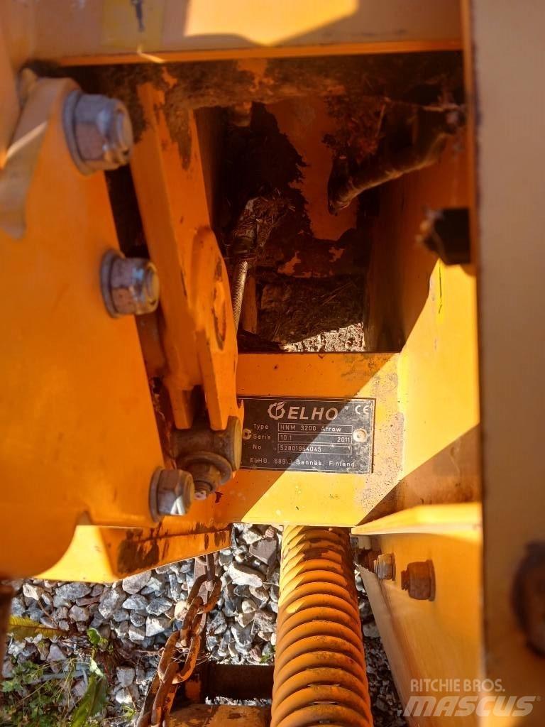 Elho Arrow 3200 Kosiarki ze wstępną obróbka paszy
