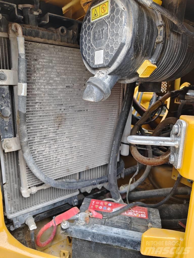 CAT 307.5 Koparki gąsienicowe
