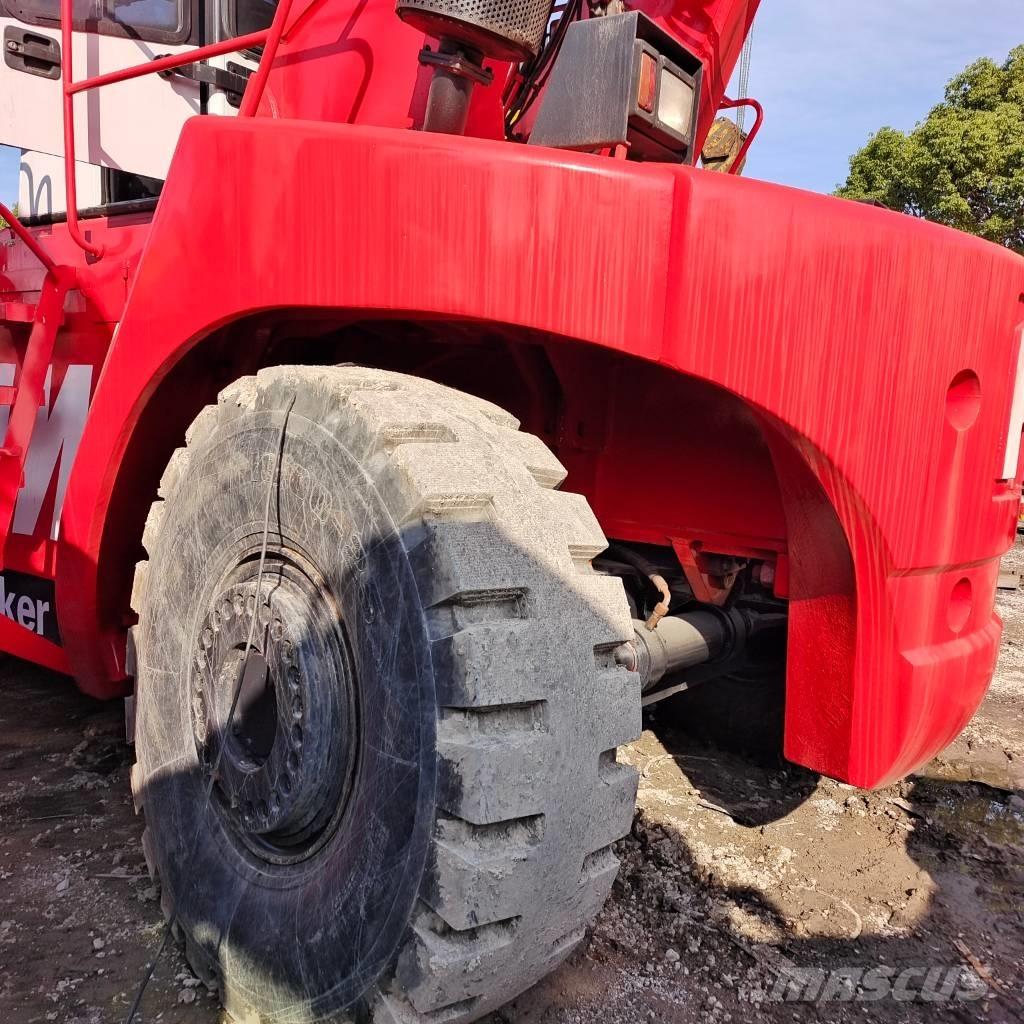 Fantuzzi CS 45 KM Wózki typu Reachstacker