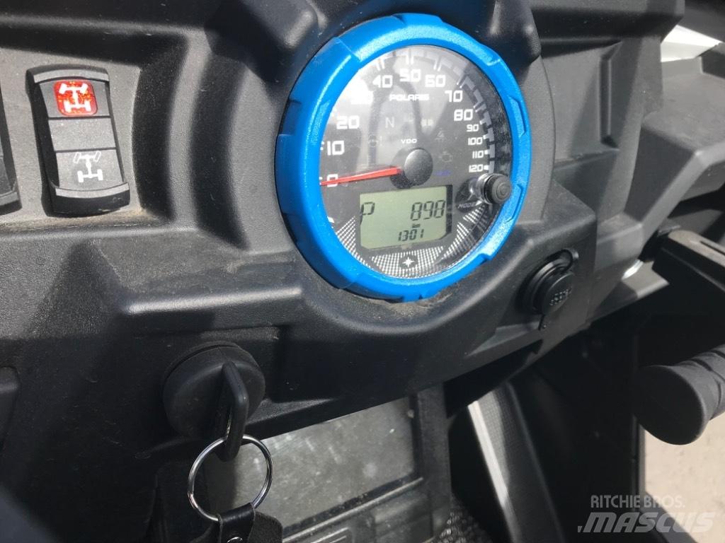 Polaris RZR 1000 Pojazdy terenowe