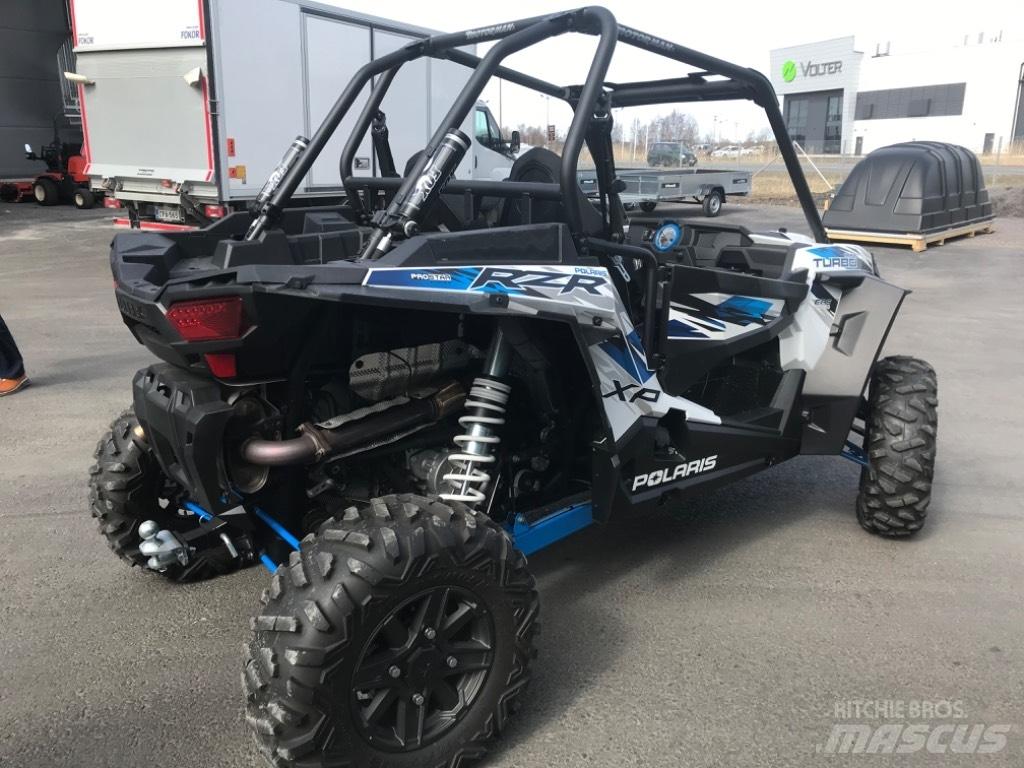 Polaris RZR 1000 Pojazdy terenowe