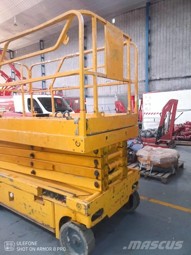 Haulotte Compact 12 Podnośniki nożycowe