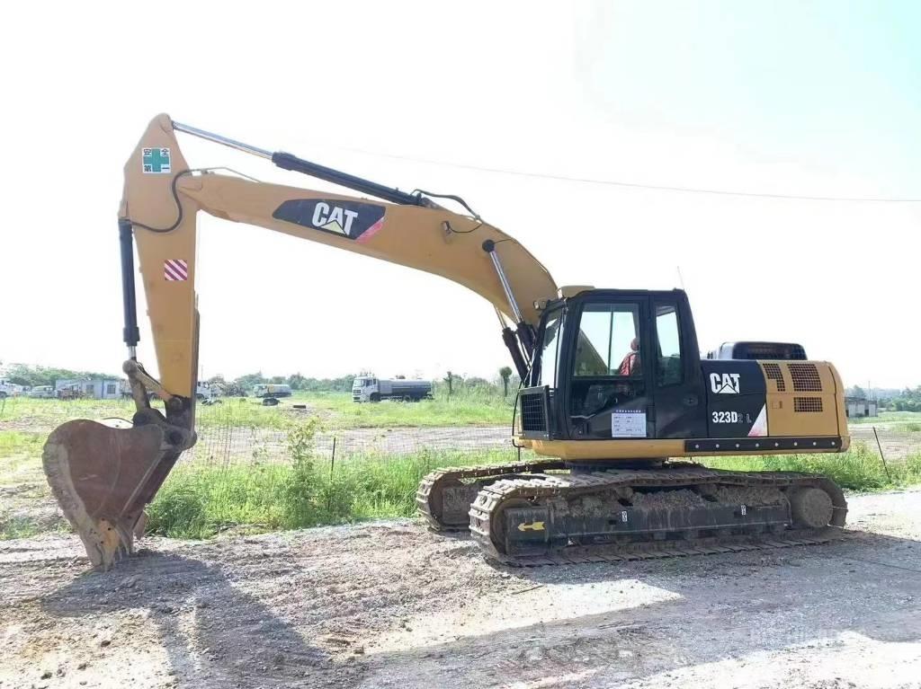 CAT CAT323D Koparki gąsienicowe