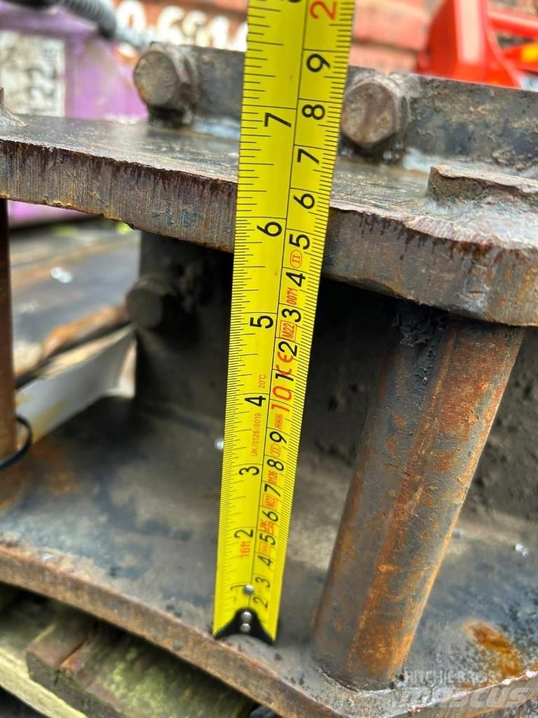 Komac KB200 Młoty hydrauliczne