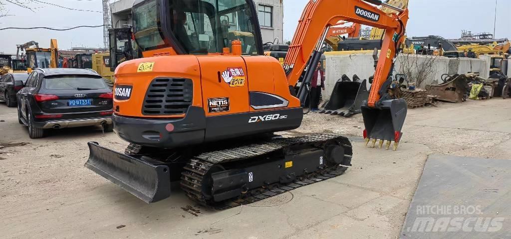 Doosan DX 60 Minikoparki