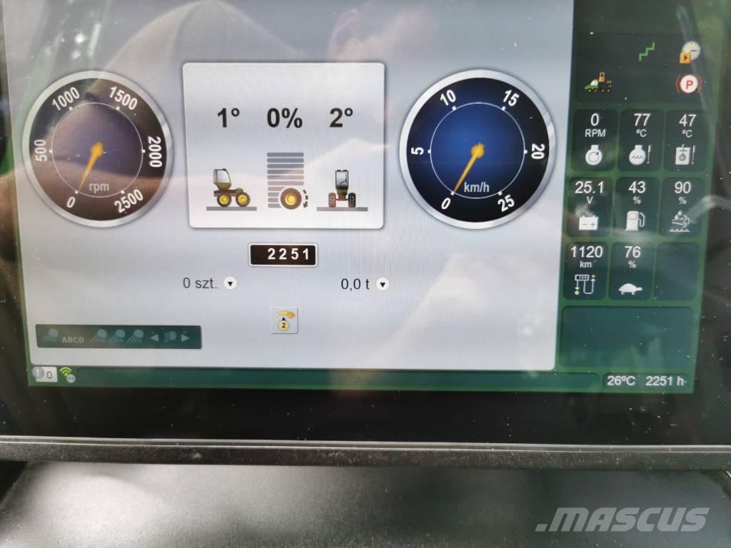 John Deere 1110G Forwardery