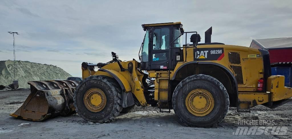 CAT 982 M Ładowarki kołowe