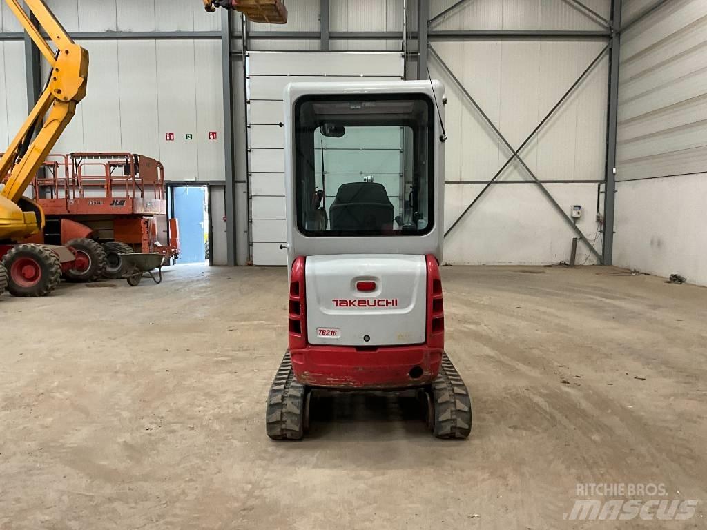 Takeuchi TB 216 Minikoparki