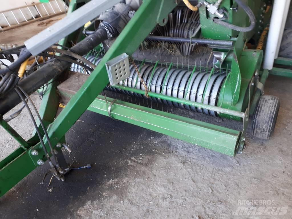 Agronic 1302 RR Prasy zwijające