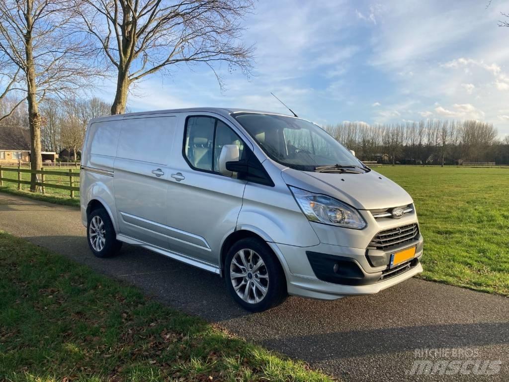Ford Transit Busy / Vany