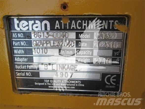Teran CAT 320 Chwytaki