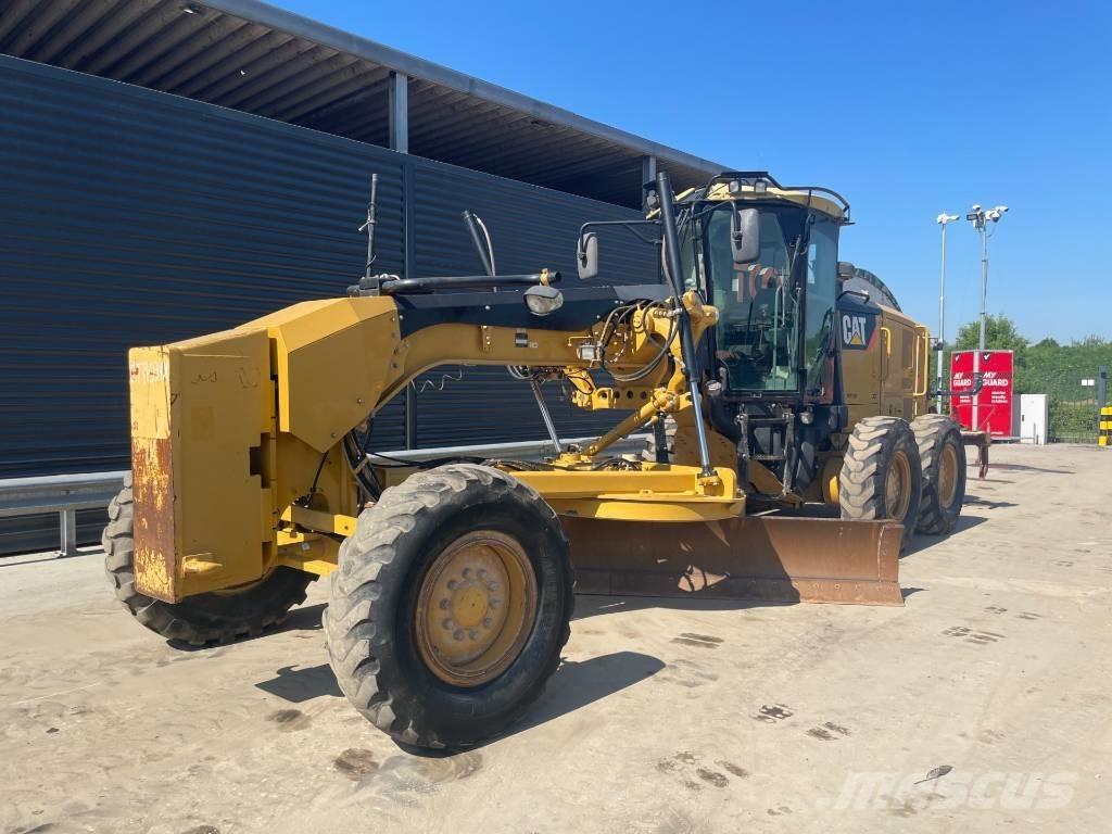 CAT 140 M2 Równiarki