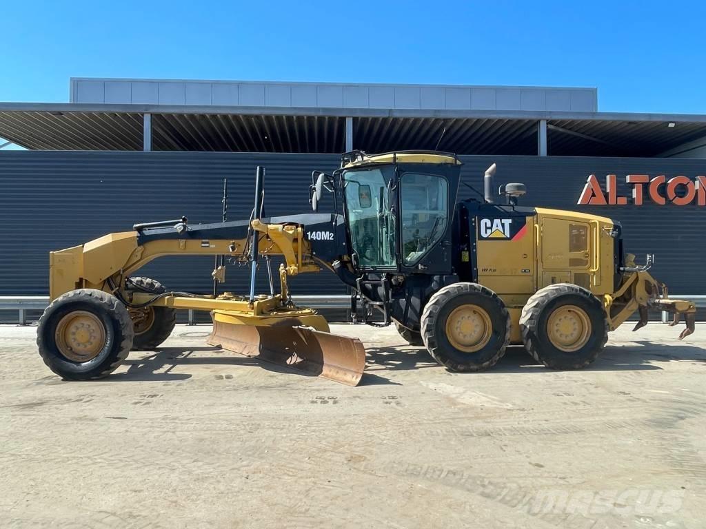 CAT 140 M2 Równiarki