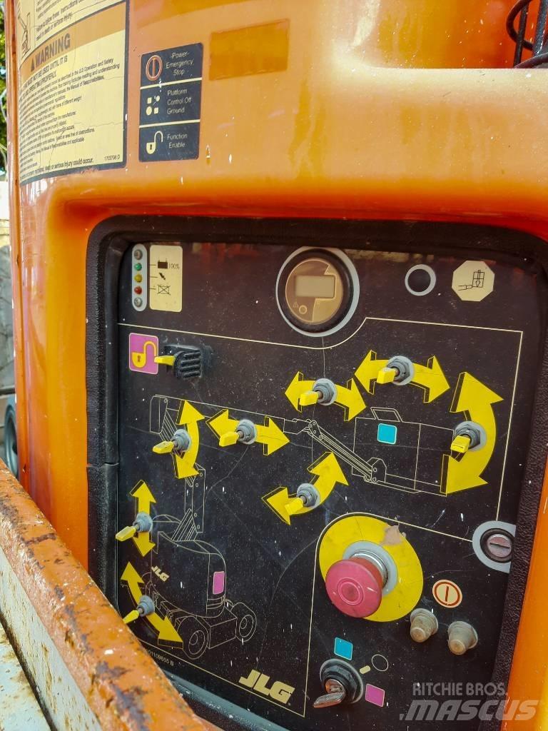 JLG E 300 AJP Podnośniki przegubowe