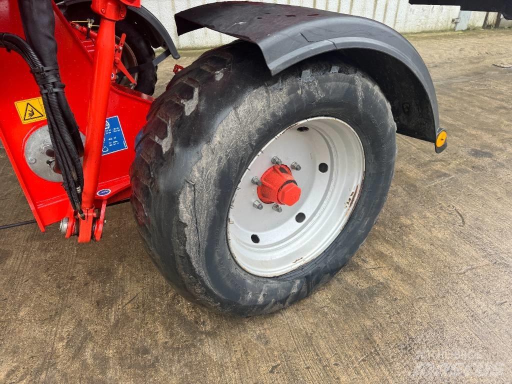 Kuhn Merge Maxx 950 Ciągnikowe żniwiarki pokosowe