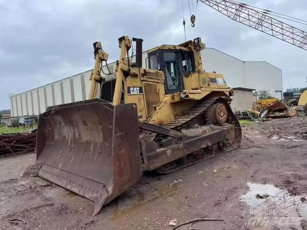 CAT D 9 N Spycharki gąsienicowe