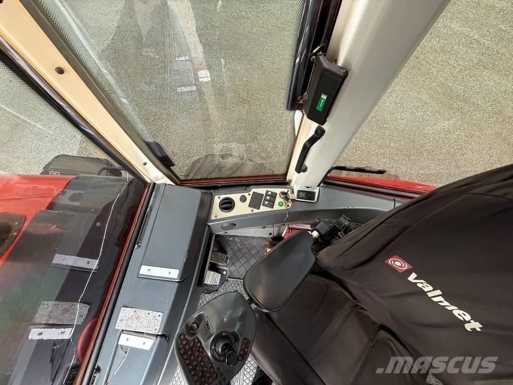 Komatsu 855 Forwardery