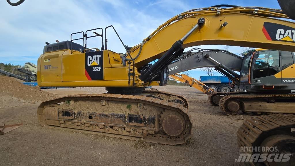 CAT 352 F Koparki gąsienicowe