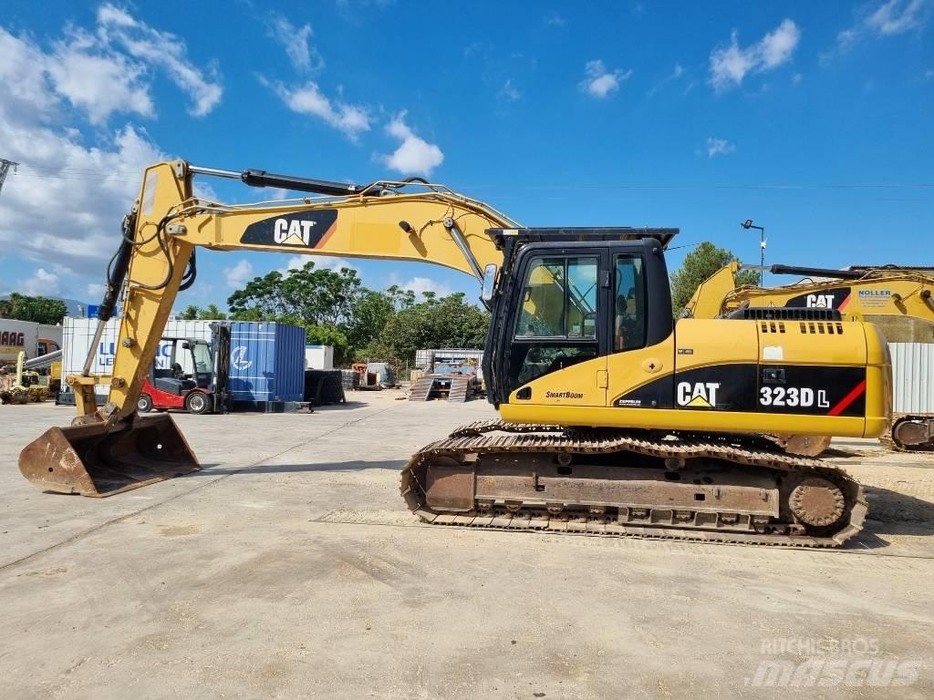 CAT 323 D L Koparki gąsienicowe
