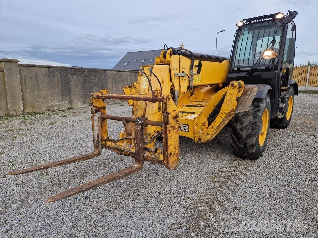 JCB 535-140 Ładowarki teleskopowe