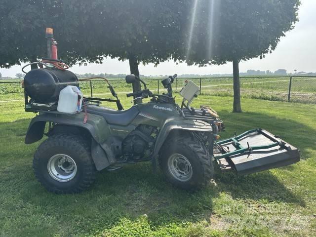 Kawasaki KLF 300 Pojazdy terenowe