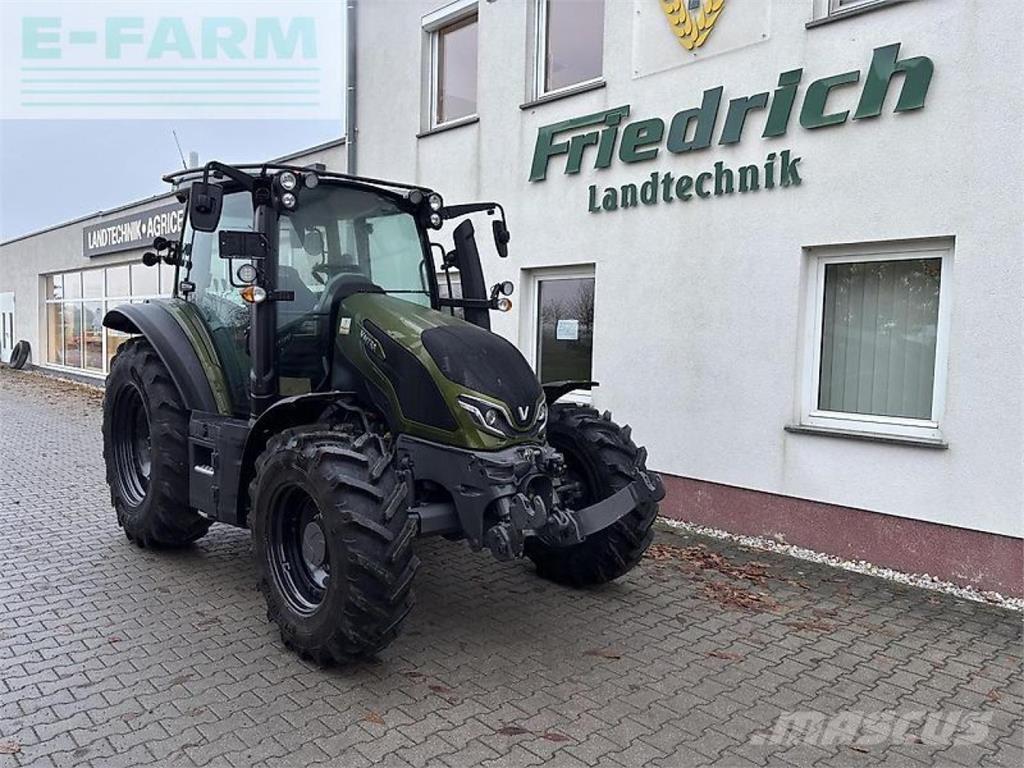 Valtra g135a Ciągniki rolnicze