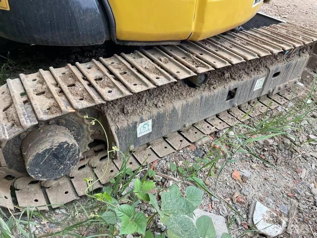 Komatsu PC35 Minikoparki