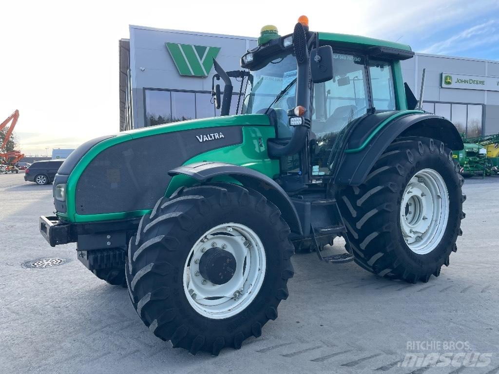 Valtra T151 Ciągniki rolnicze