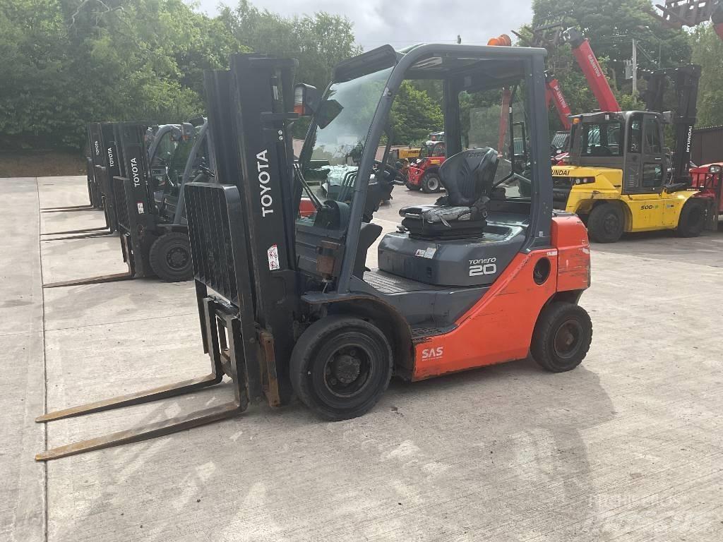 Toyota 02-8 FDF 20 Wózki Diesla