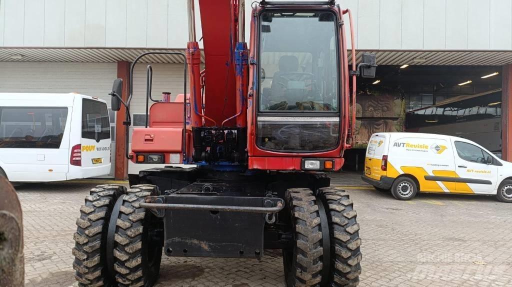 Fiat-Hitachi EX135W Koparki kołowe