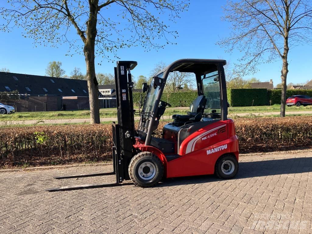 Manitou ME 425 Wózki elektryczne