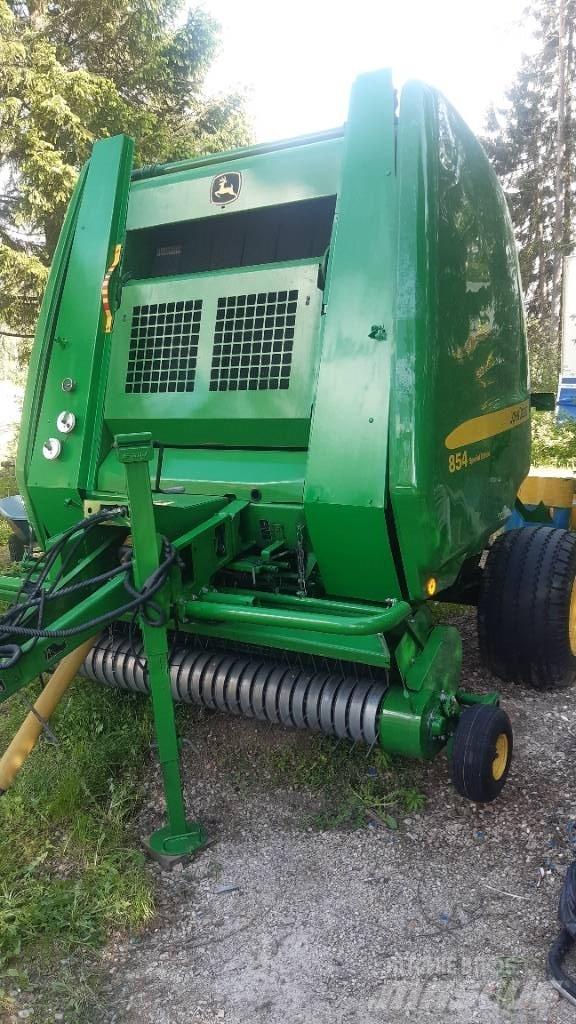 John Deere 854 Prasy zwijające