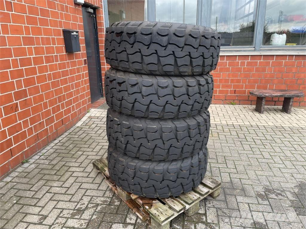 Aeolus 405/70R20 Opony, koła i felgi