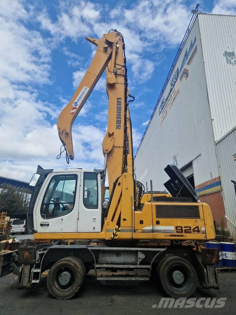 Liebherr A924C Koparki przeładunkowe