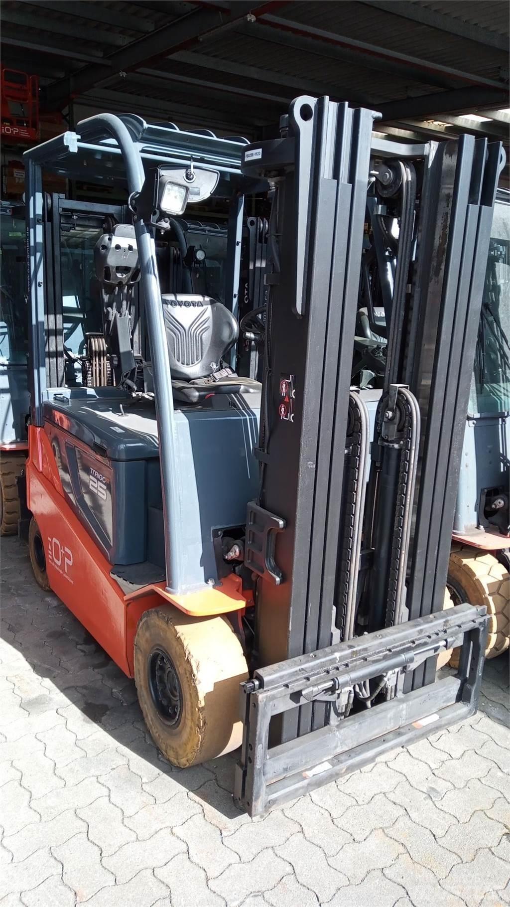 Toyota 8FBMKT25 Wózki elektryczne