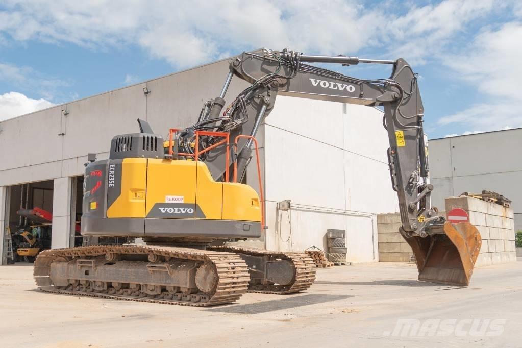 Volvo ECR 235 E Koparki gąsienicowe